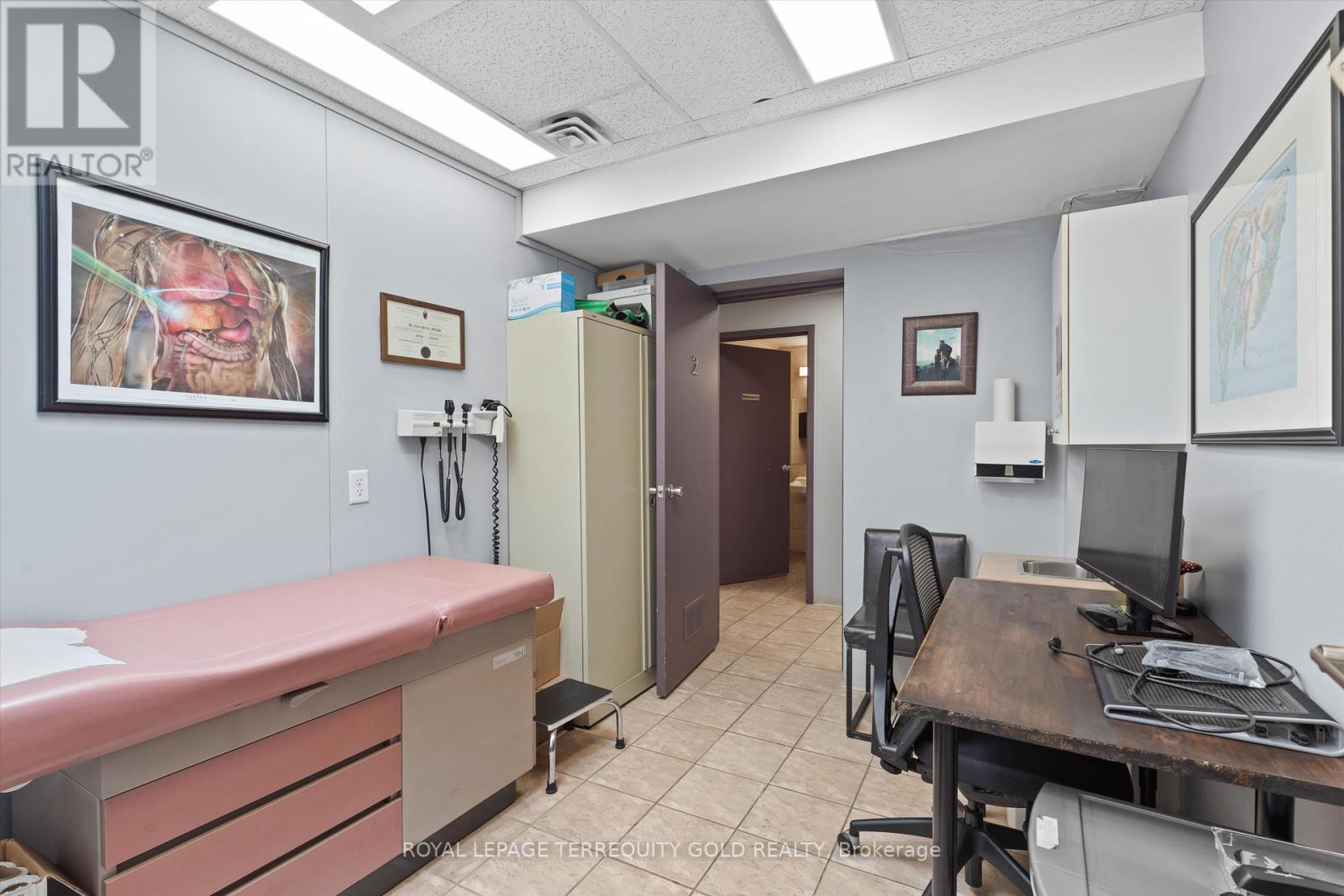1662 & 1664 Dufferin Street, Toronto, Ontario  M6H 3M1 - Photo 10 - W12249737