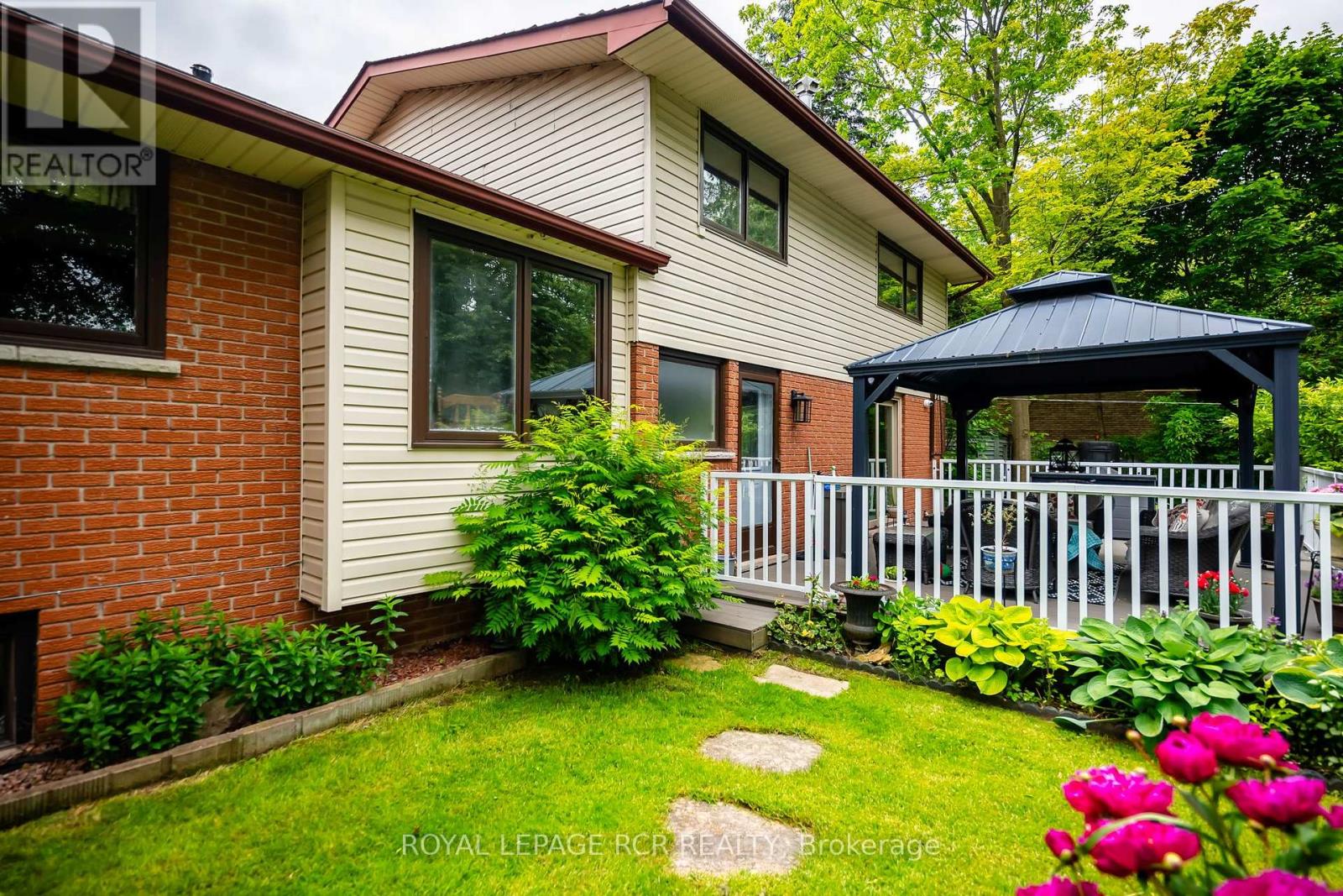 31 Forest Park Road, Orangeville, Ontario  L9W 1A1 - Photo 9 - W12249738