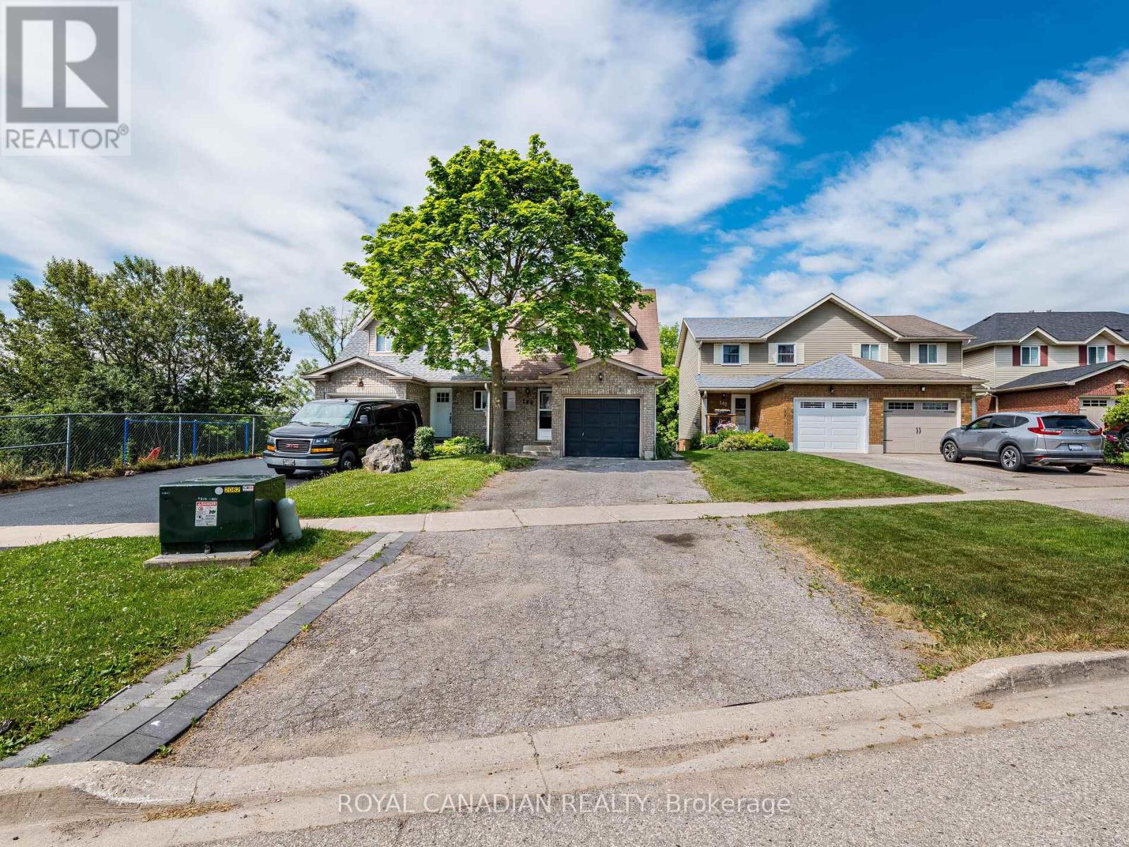 Property at 144 LAKEVIEW COURT image 3
