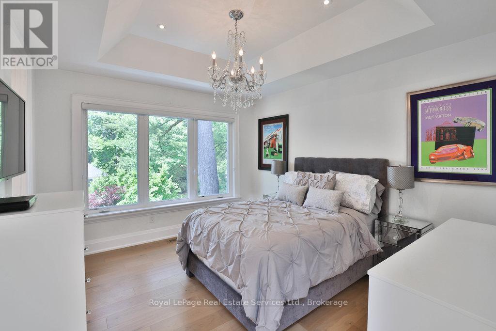 182 Charnwood Drive, Oakville, Ontario L6J 5H1 - Photo 26 - W12249941