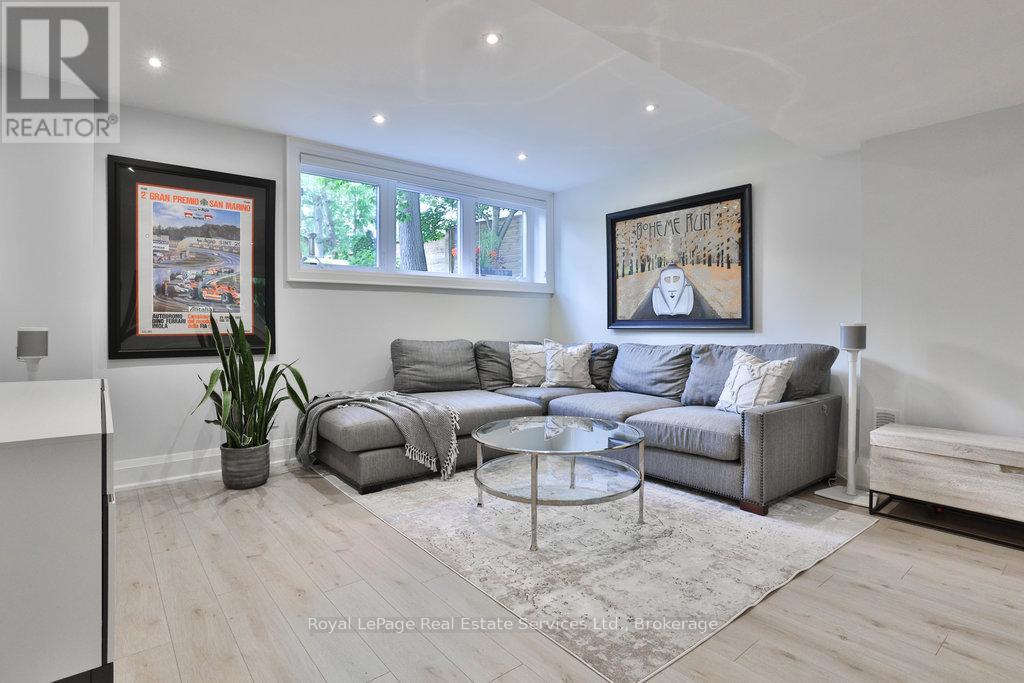 182 Charnwood Drive, Oakville, Ontario L6J 5H1 - Photo 36 - W12249941