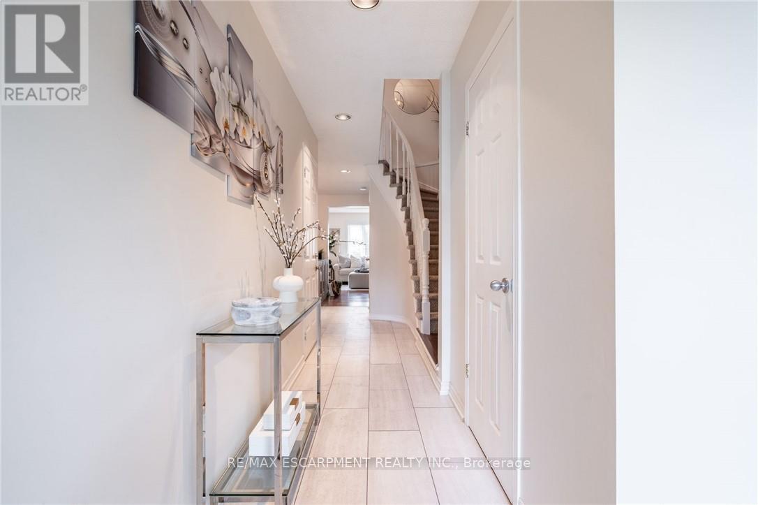Property at 24 - 100 VINEBERG DRIVE image 4