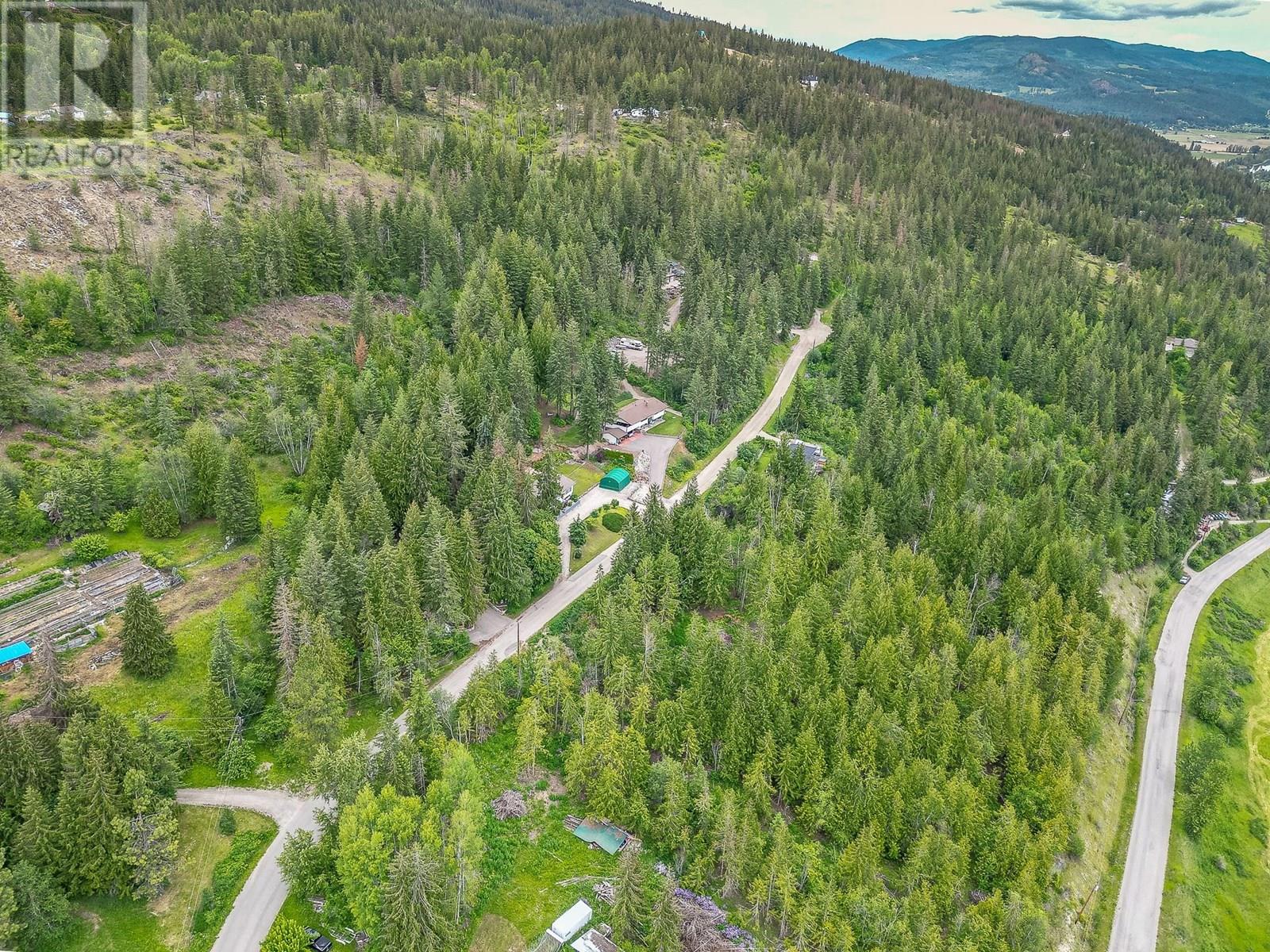 125 Timberlane Road, Enderby, British Columbia  V0E 1V1 - Photo 11 - 10353907