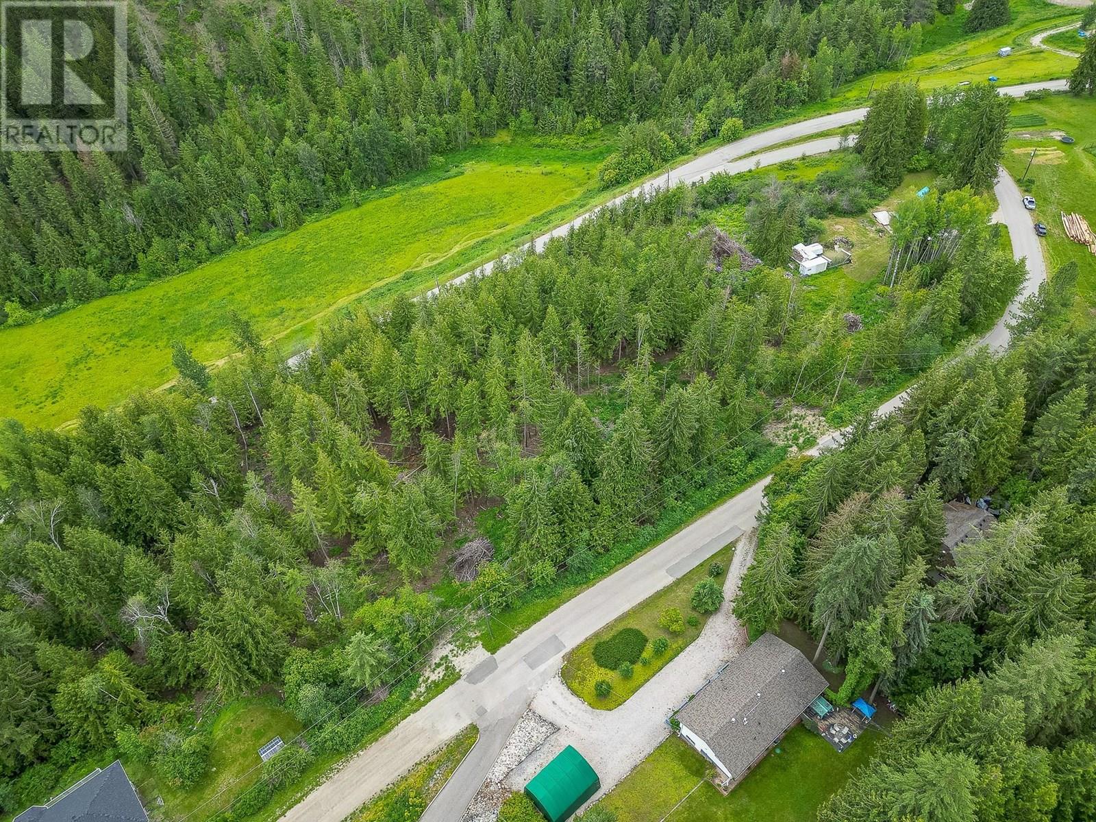 125 Timberlane Road, Enderby, British Columbia  V0E 1V1 - Photo 7 - 10353907