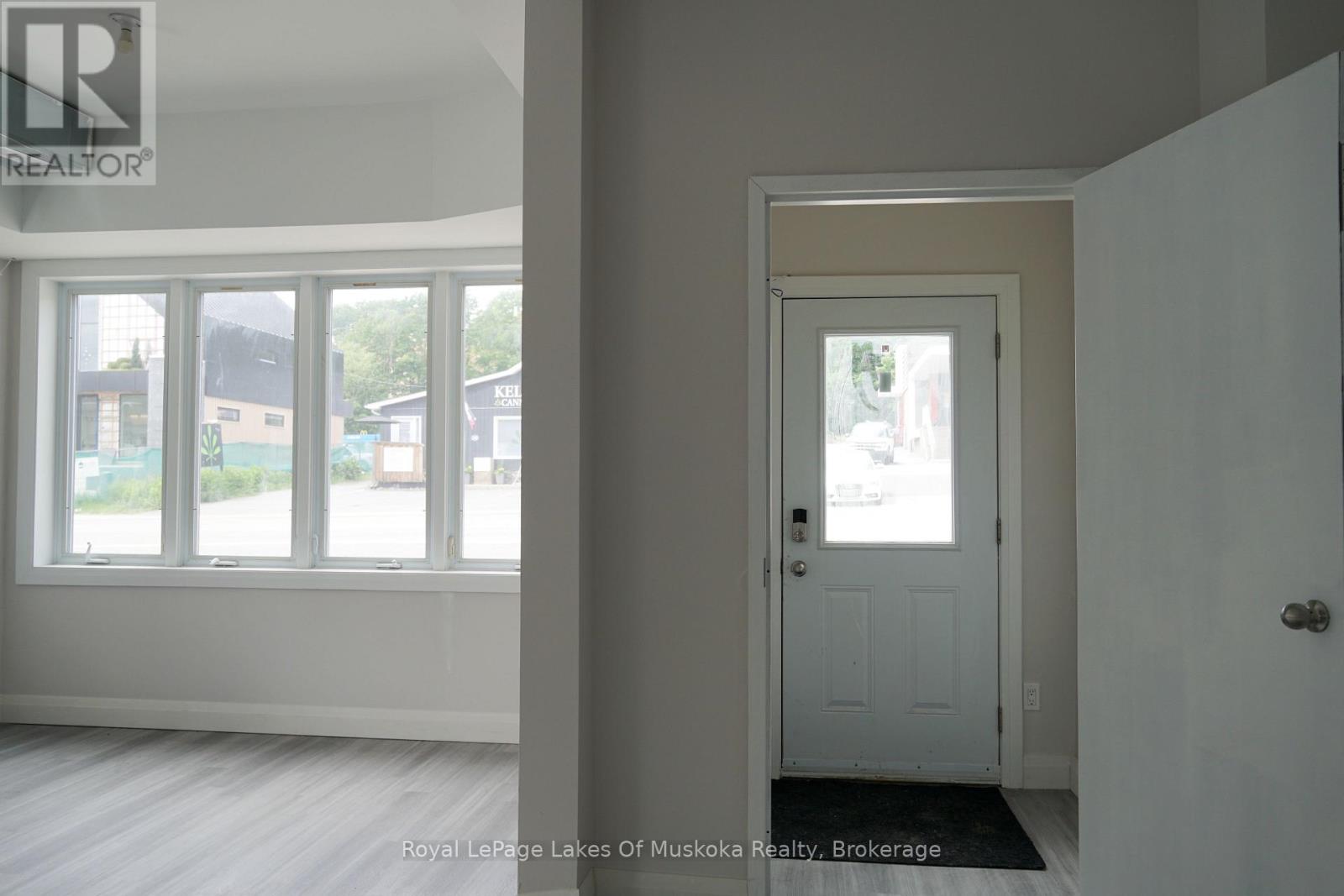 1 - 39 King William Street, Huntsville, Ontario  P1H 1G3 - Photo 10 - X12249934