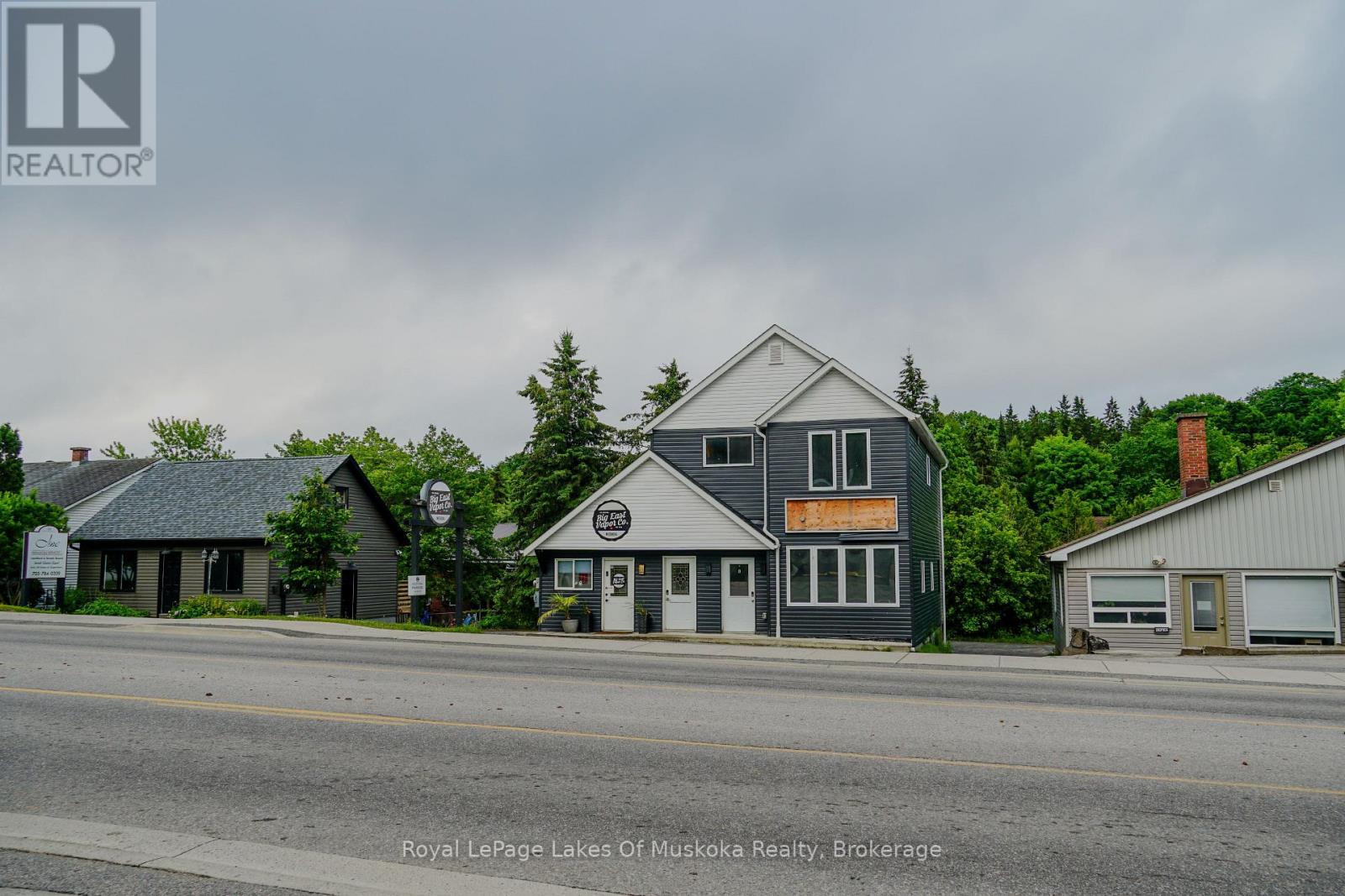1 - 39 King William Street, Huntsville, Ontario  P1H 1G3 - Photo 2 - X12249934