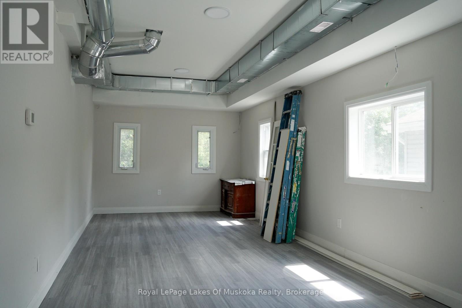 1 - 39 King William Street, Huntsville, Ontario  P1H 1G3 - Photo 6 - X12249934