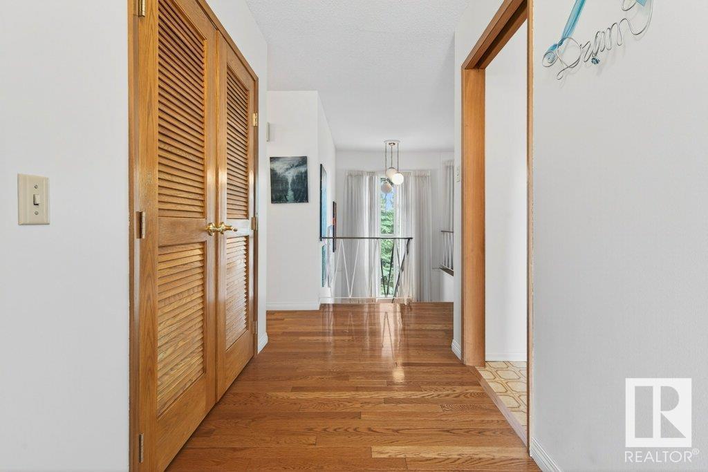 Property at 8623 137 ST NW image 4