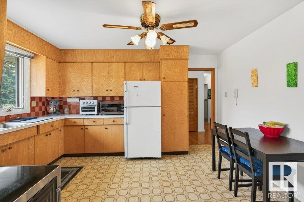 Property at 8623 137 ST NW image 5