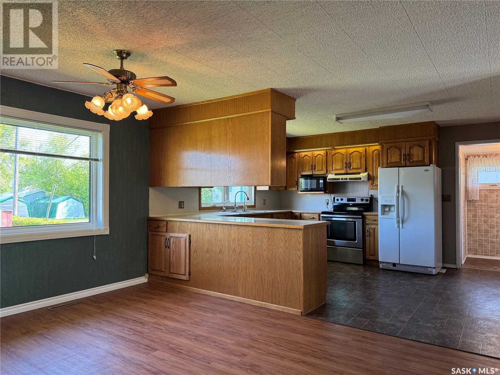 Property at 409 3rd AVENUE image 5