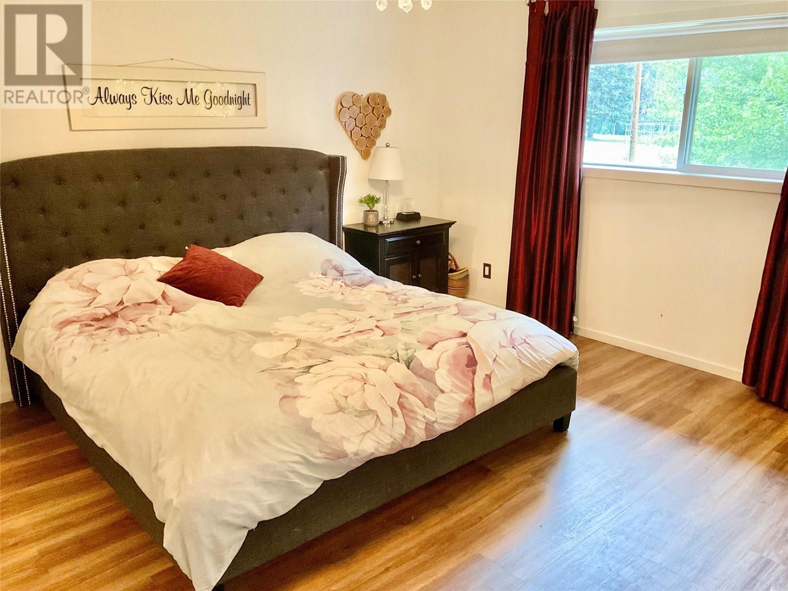 706 Central Avenue, Midway, British Columbia  V0H 1M0 - Photo 42 - 10354052