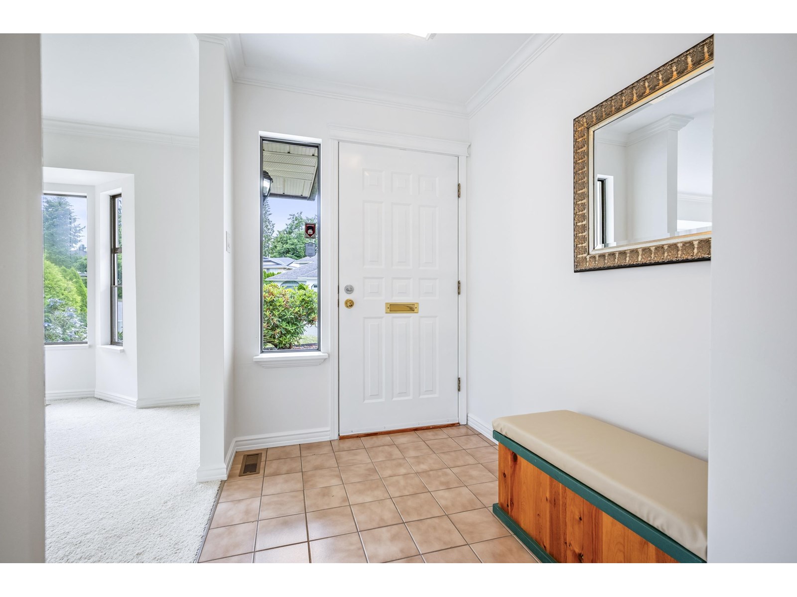 Property at 15958 19A AVENUE image 5