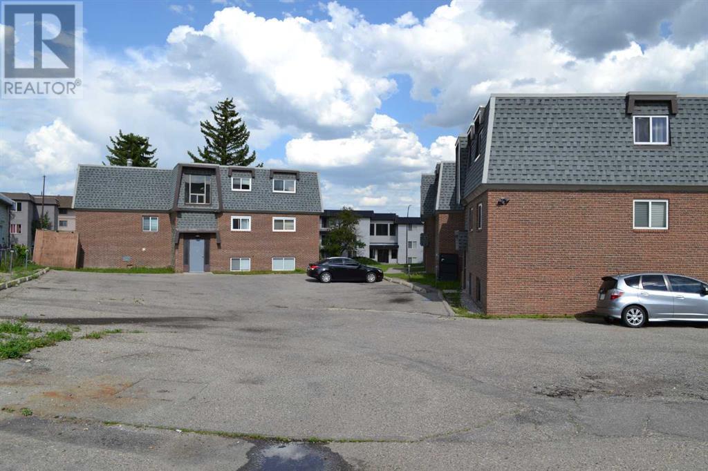 Property at 305, 431c Huntsville Crescent NW image 4