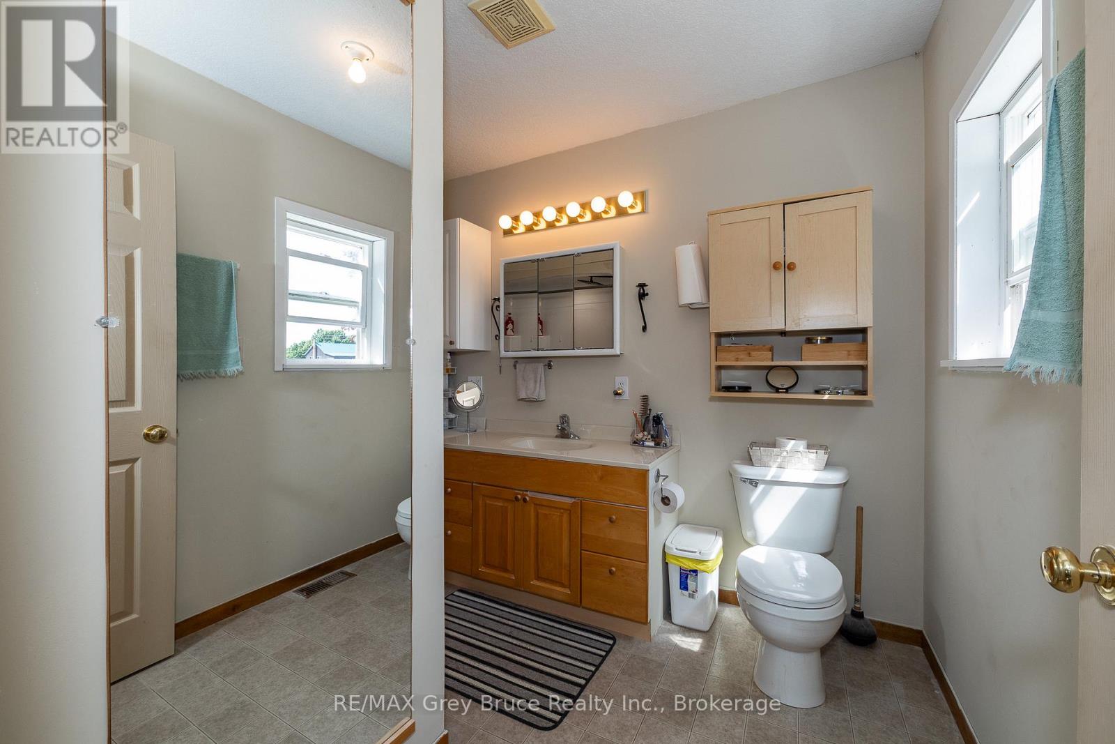 283 6 Concession, Arran-Elderslie, Ontario  N0H 2N0 - Photo 39 - X12250013