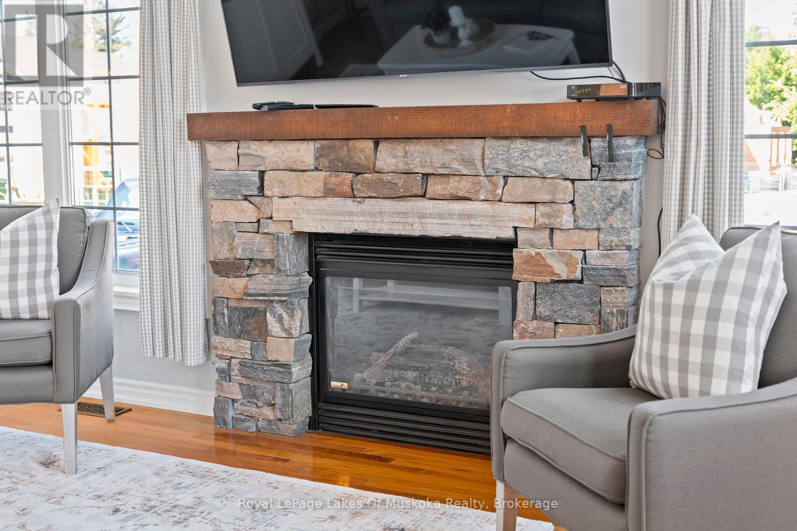 23 Spencer Street, Bracebridge, Ontario  P1L 0B7 - Photo 22 - X12250051