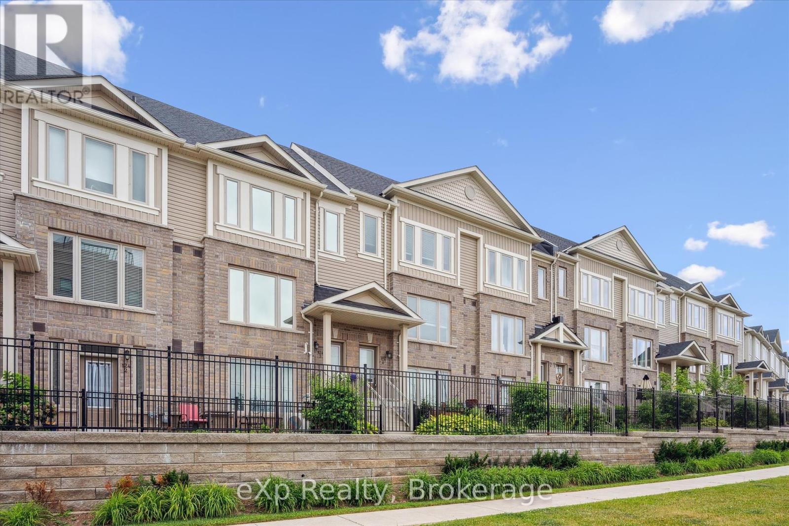 Property at 4 - 124 WATSON PARKWAY N image 1