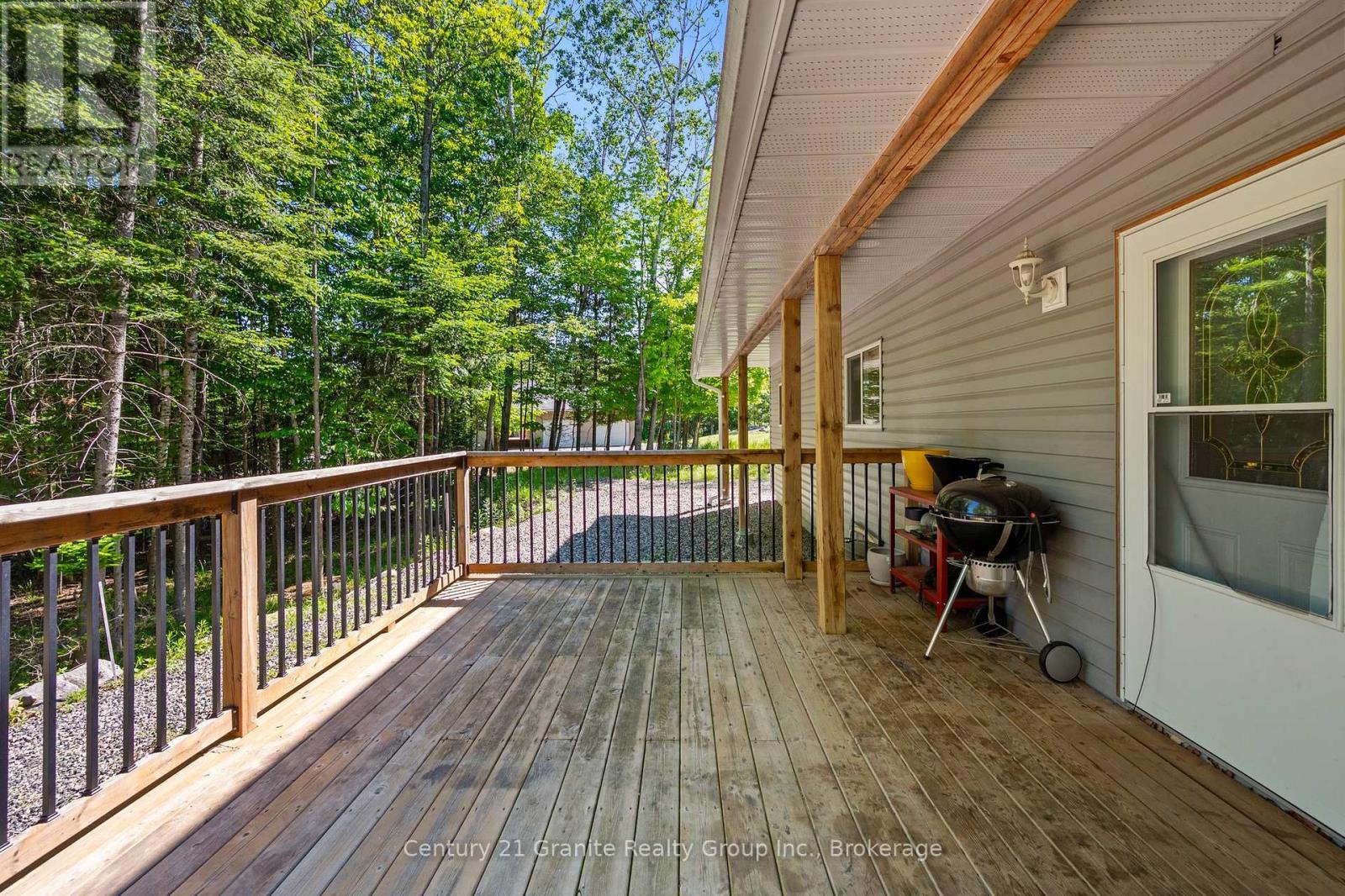51 Farmcrest Avenue, Dysart Et Al, Ontario  K0M 1S0 - Photo 30 - X12250120