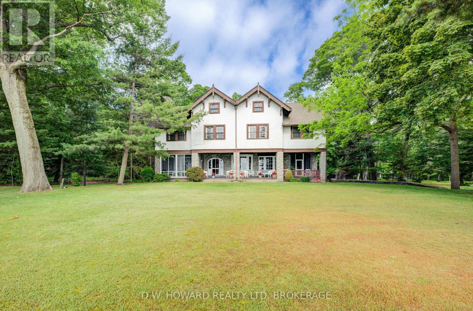 683 Pt Abino Road S, Fort Erie, Ontario  L0S 1N0 - Photo 3 - X12250119
