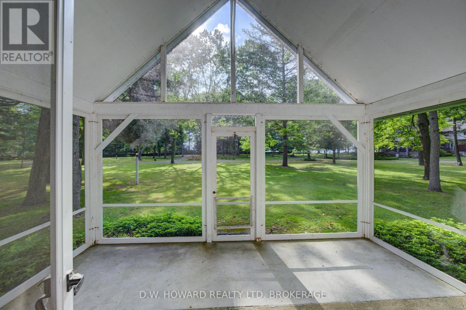 683 Pt Abino Road S, Fort Erie, Ontario  L0S 1N0 - Photo 31 - X12250119