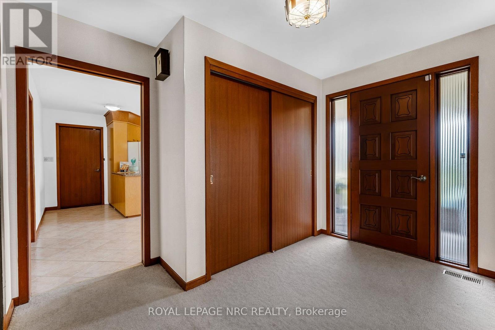 1310 Four Mile Creek Road, Niagara-On-The-Lake, Ontario  L0S 1J0 - Photo 14 - X12250132