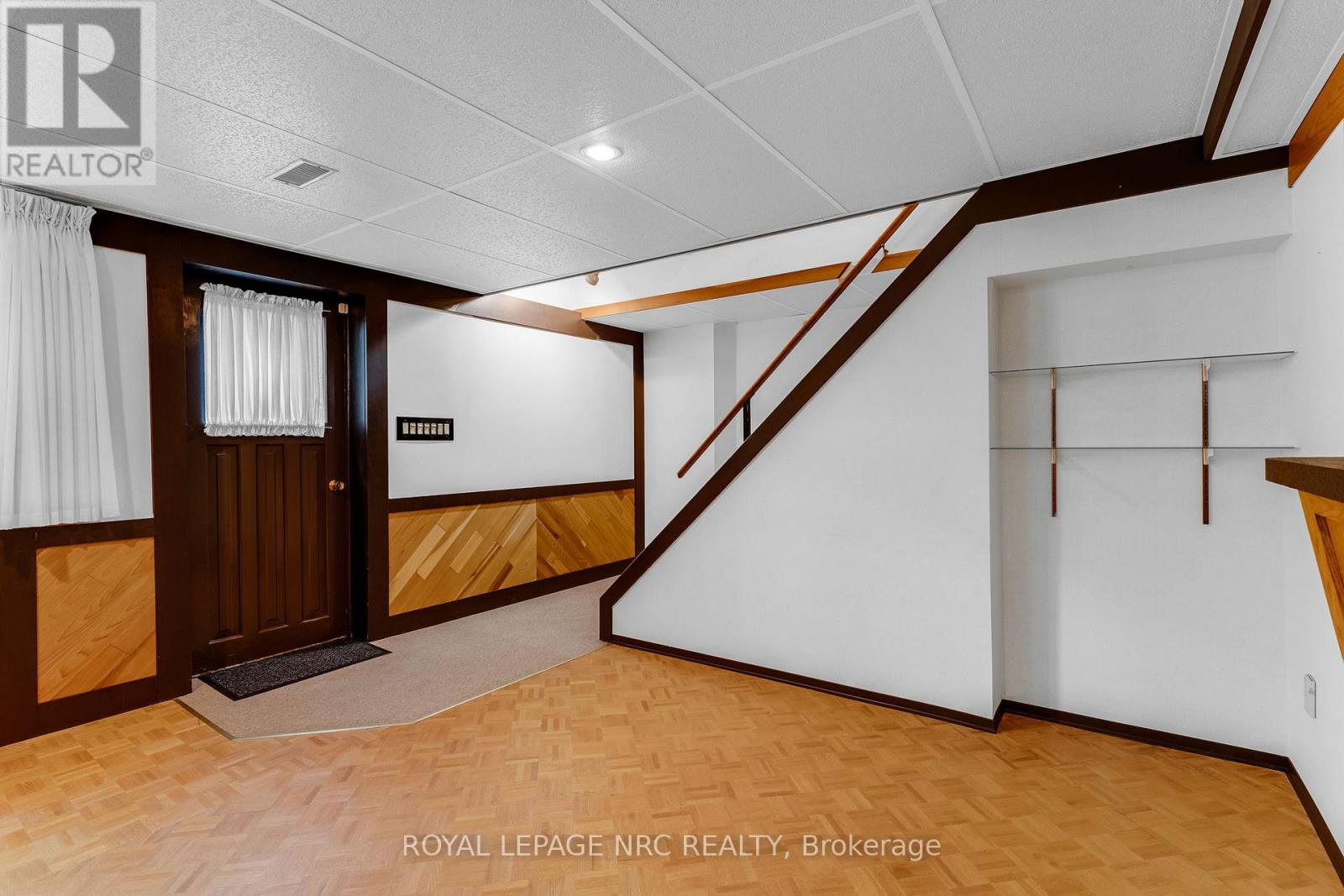 1310 Four Mile Creek Road, Niagara-On-The-Lake, Ontario  L0S 1J0 - Photo 33 - X12250132