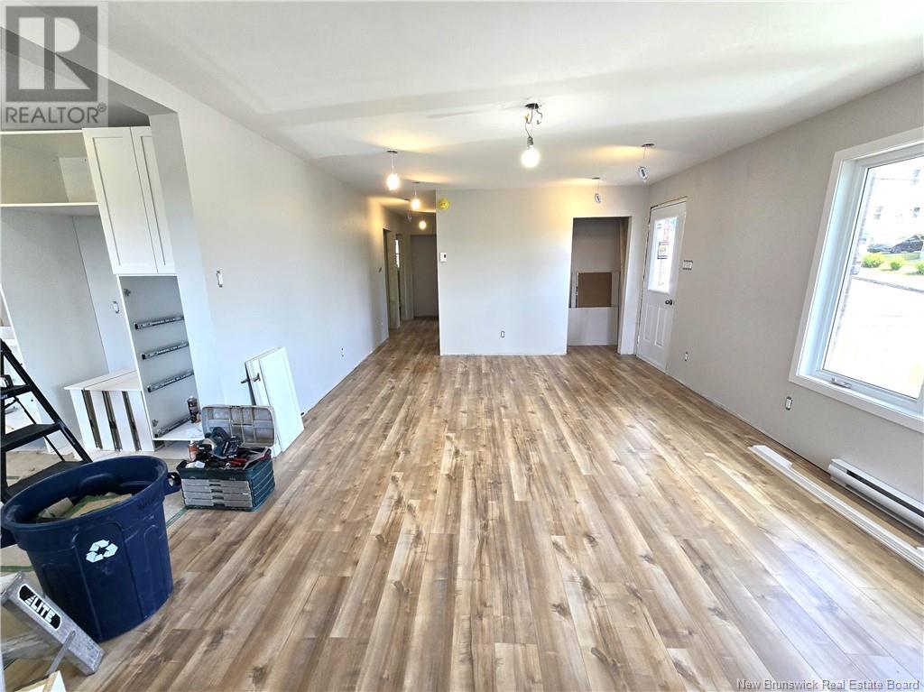 Property at 18 23E Avenue image 3