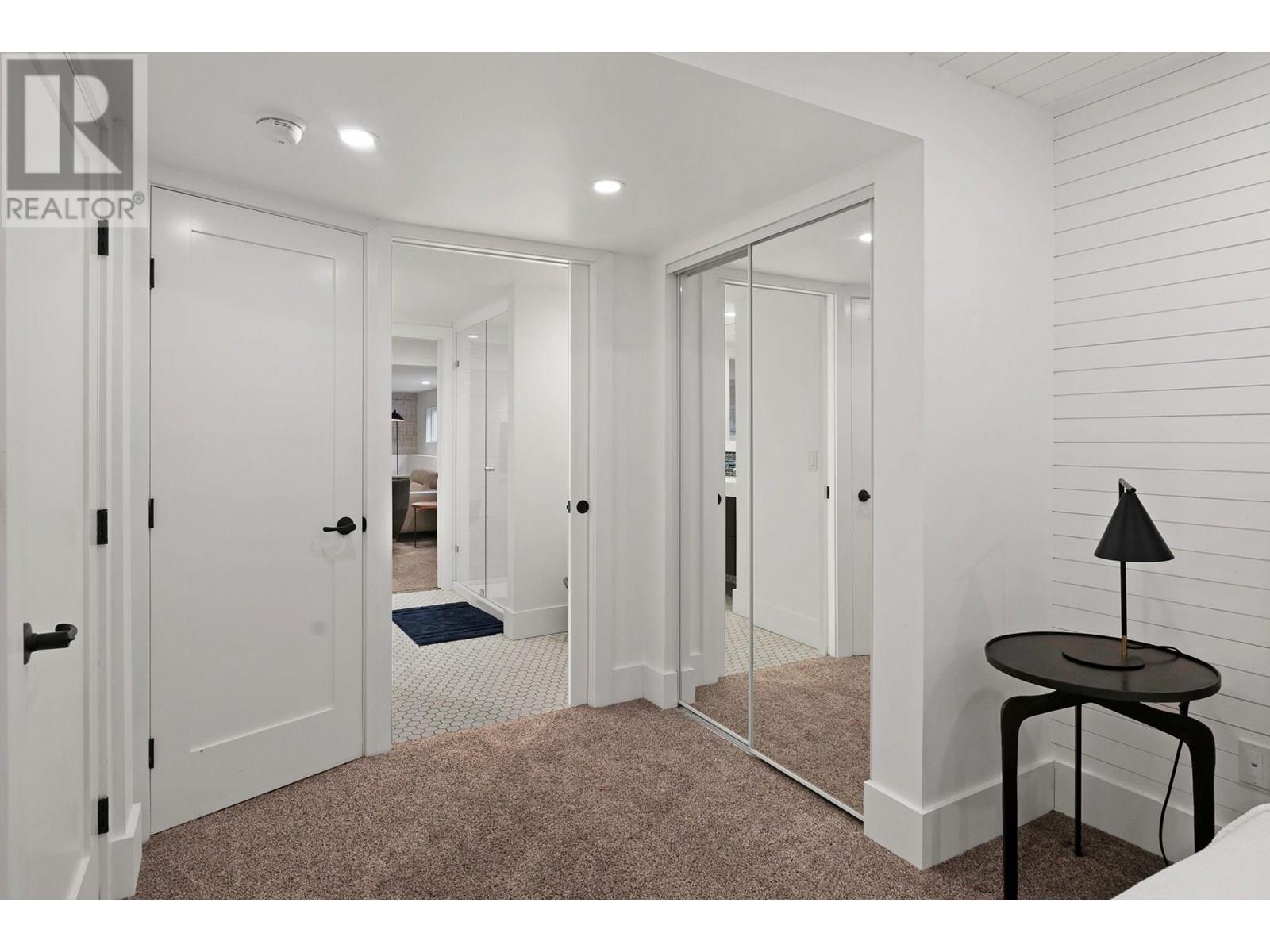4110 Lakeshore Road, Kelowna, British Columbia  V1W 1V6 - Photo 61 - 10353783