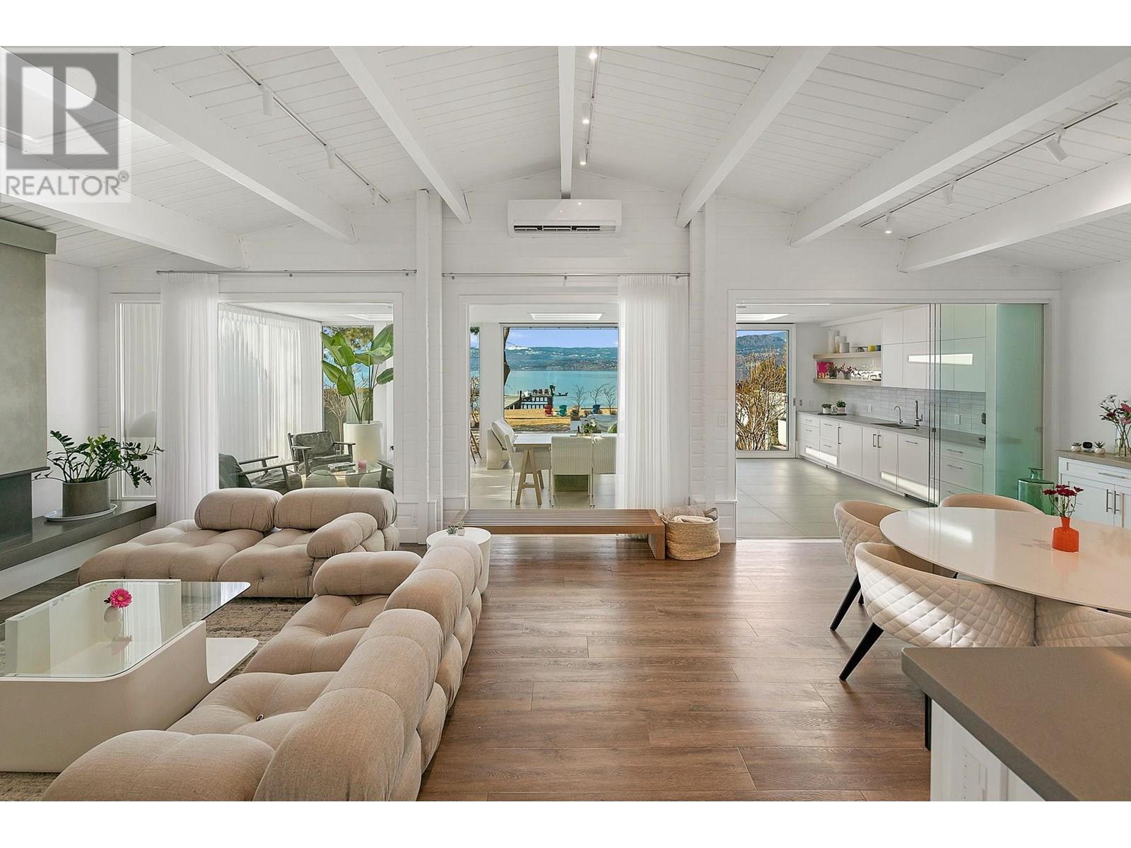 4110 Lakeshore Road, Kelowna, British Columbia  V1W 1V6 - Photo 33 - 10353783