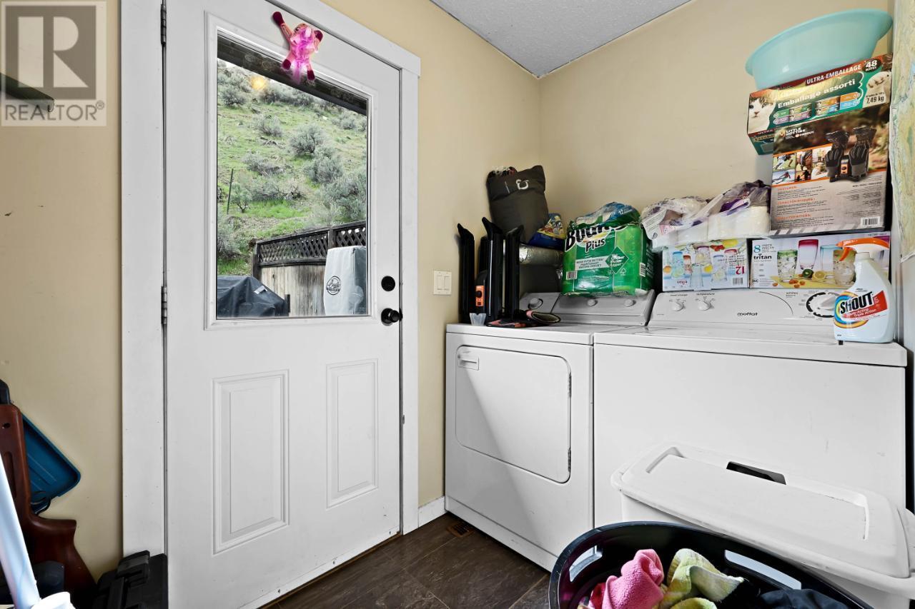 2090/2092 Westsyde Road, Kamloops, British Columbia  V2B 7C2 - Photo 53 - 10354048