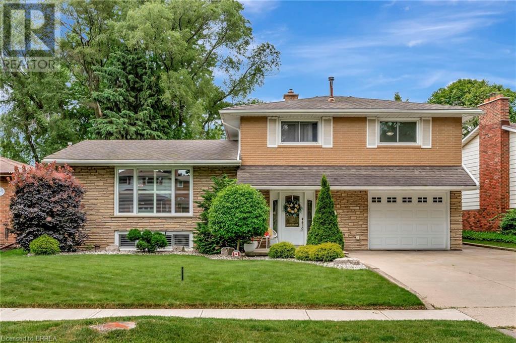 35 Shalfleet Boulevard, Brantford, Ontario  N3R 6L5 - Photo 2 - 40744854