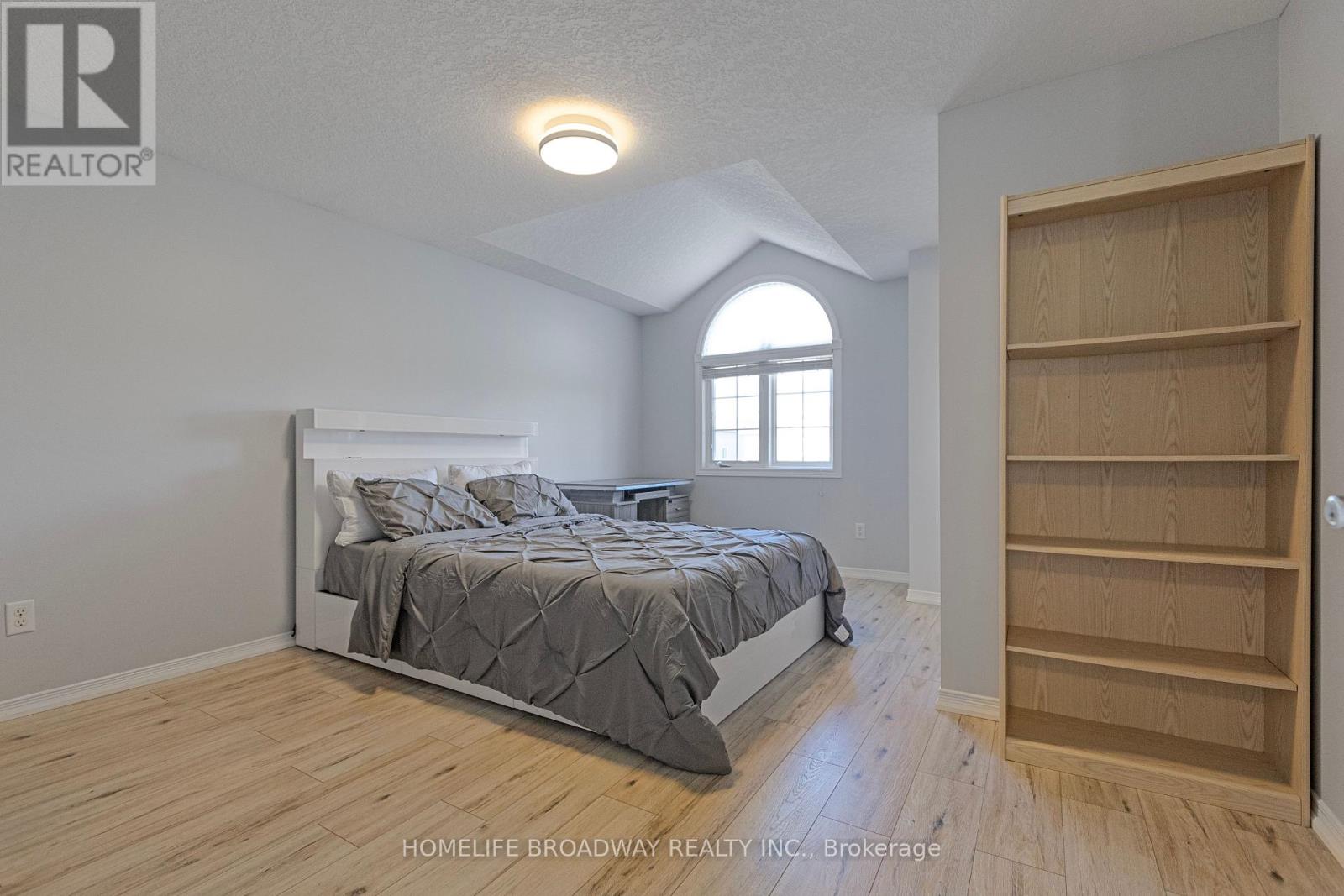 752 Paris Boulevard, Waterloo, Ontario  N2T 2Y1 - Photo 21 - X12249561