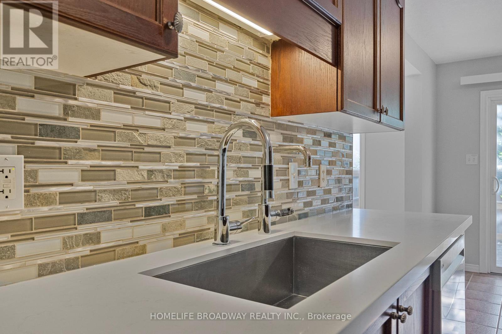 752 Paris Boulevard, Waterloo, Ontario  N2T 2Y1 - Photo 20 - X12249561