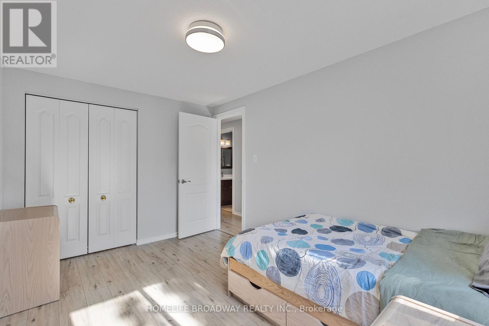 752 Paris Boulevard, Waterloo, Ontario  N2T 2Y1 - Photo 23 - X12249561
