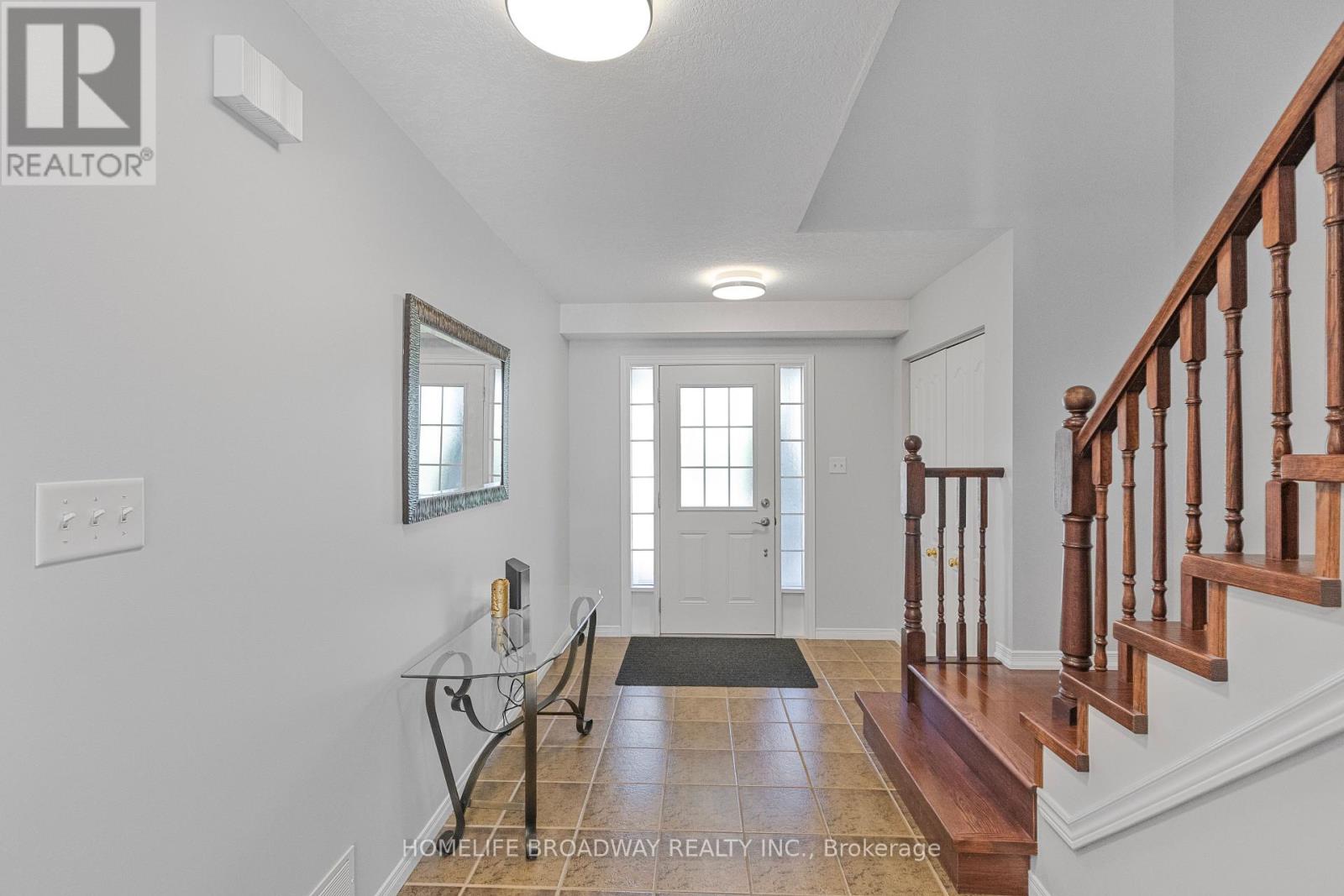 752 Paris Boulevard, Waterloo, Ontario  N2T 2Y1 - Photo 6 - X12249561