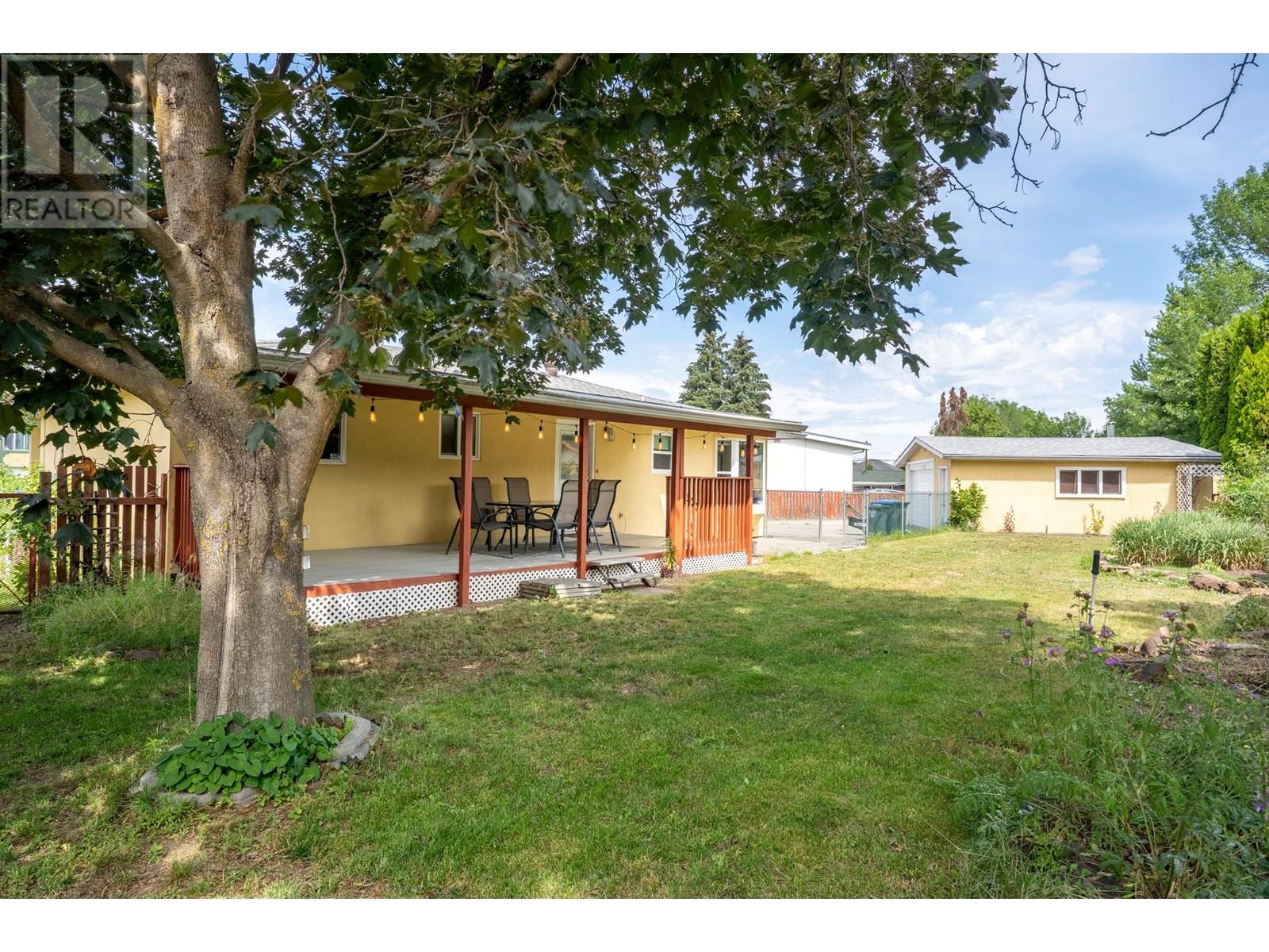 405 Macaden Court, Kelowna, British Columbia  V1X 2V1 - Photo 17 - 10353543