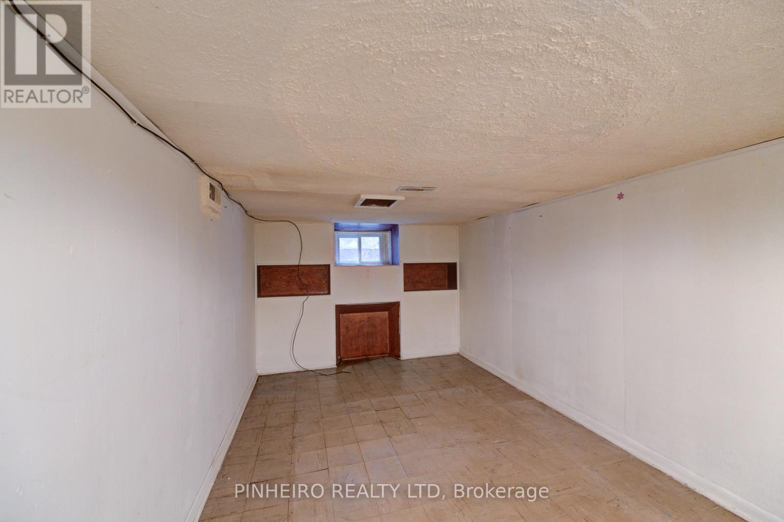 161 Dreaney Avenue, London East, Ontario  N5Z 1W9 - Photo 20 - X12250161