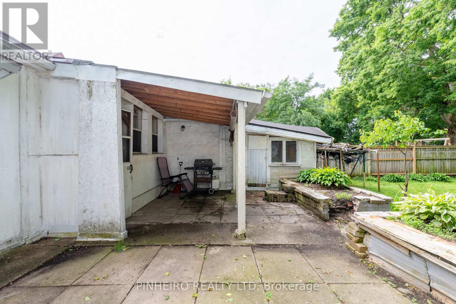 161 Dreaney Avenue, London East, Ontario  N5Z 1W9 - Photo 25 - X12250161