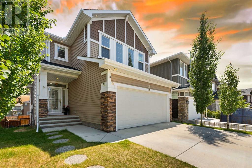 Property at 99 Evansglen Circle NW image 2