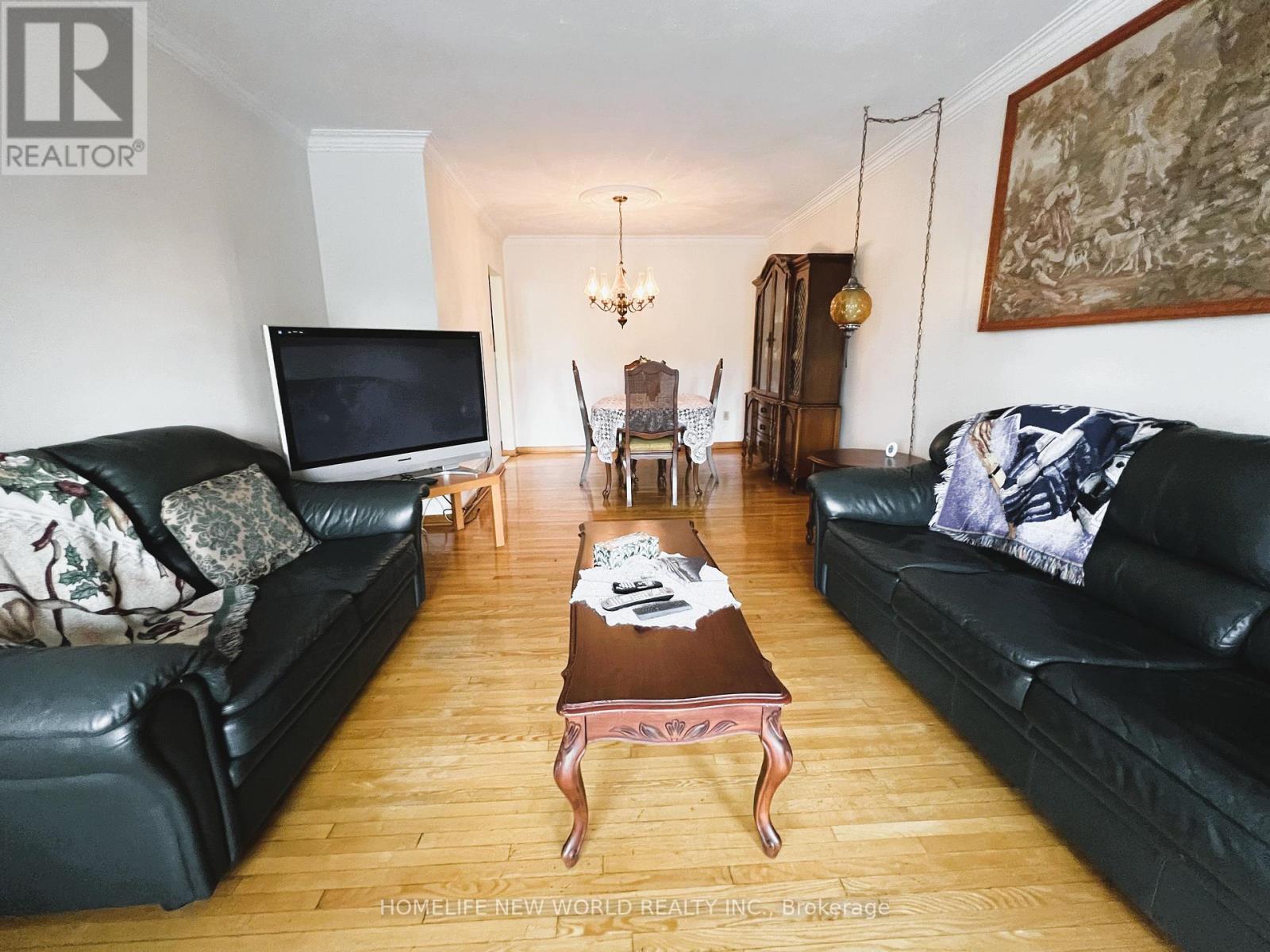 Property at 2A FAIRGLEN AVENUE image 5