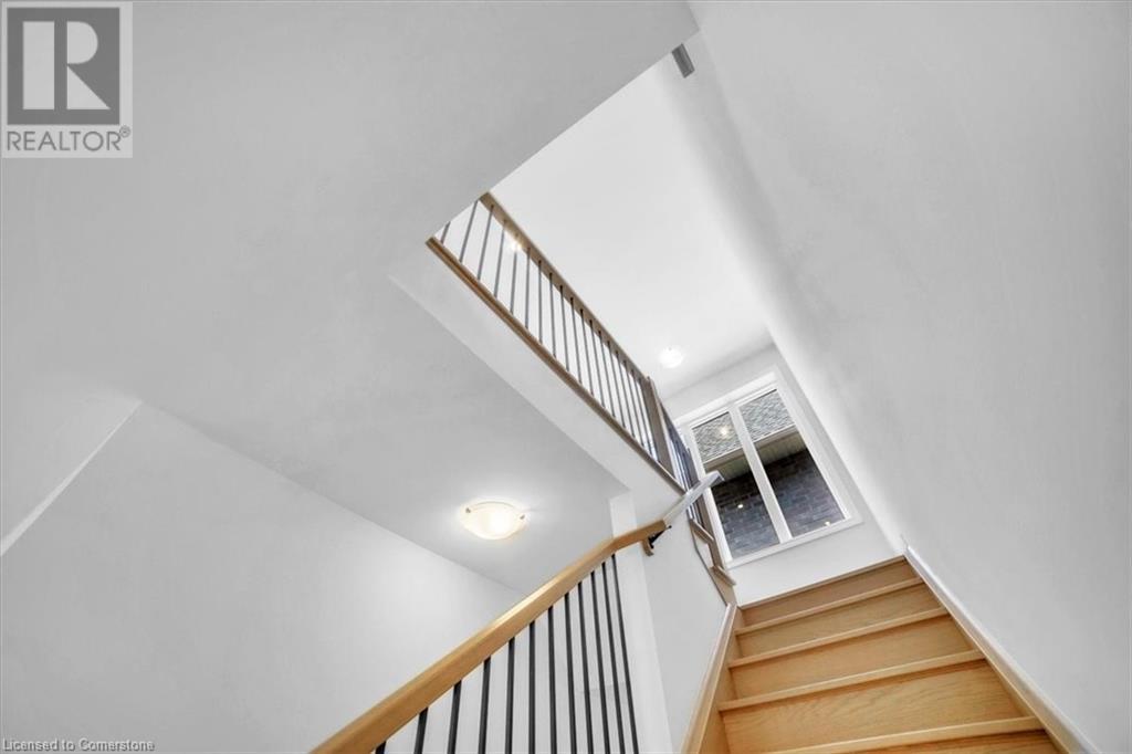 91 Aquasanta Crescent, Hamilton, Ontario  L9B 0J9 - Photo 18 - 40745957