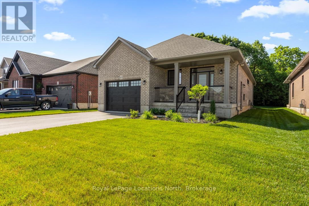 113 Emerson Way, West Grey, Ontario  N0G 1R0 - Photo 3 - X12250195