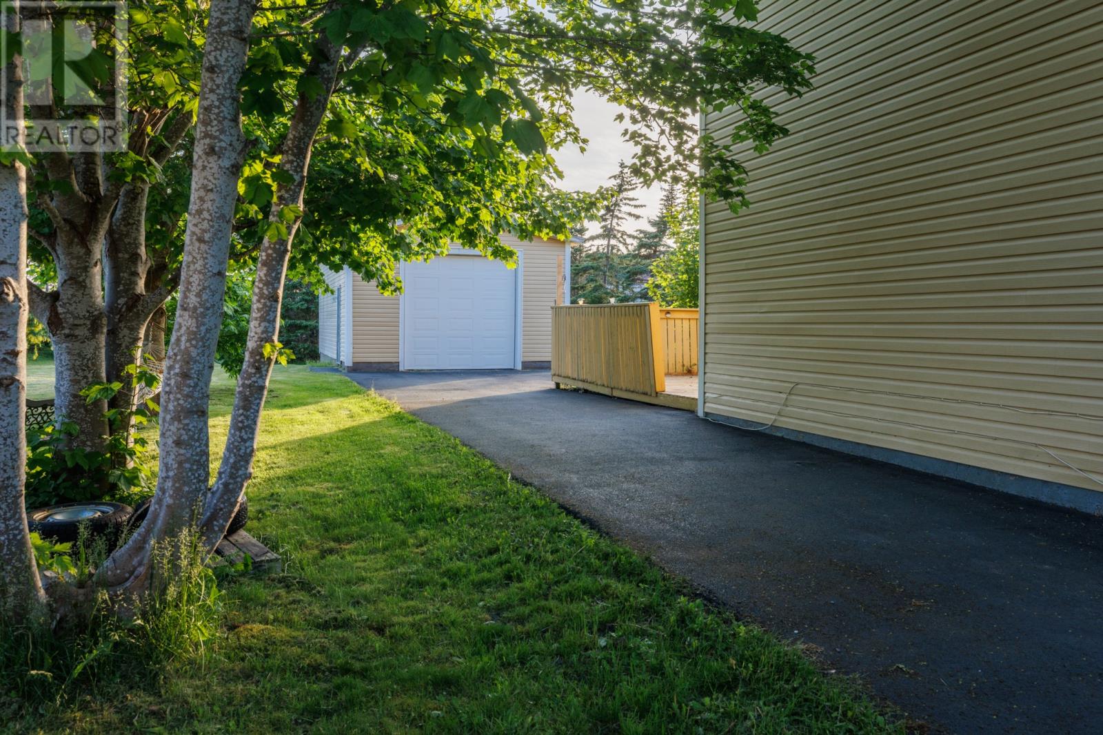 Property at 31 Desray Crescent image 2
