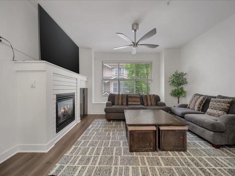 Property at 8 20460 66 AVENUE image 5