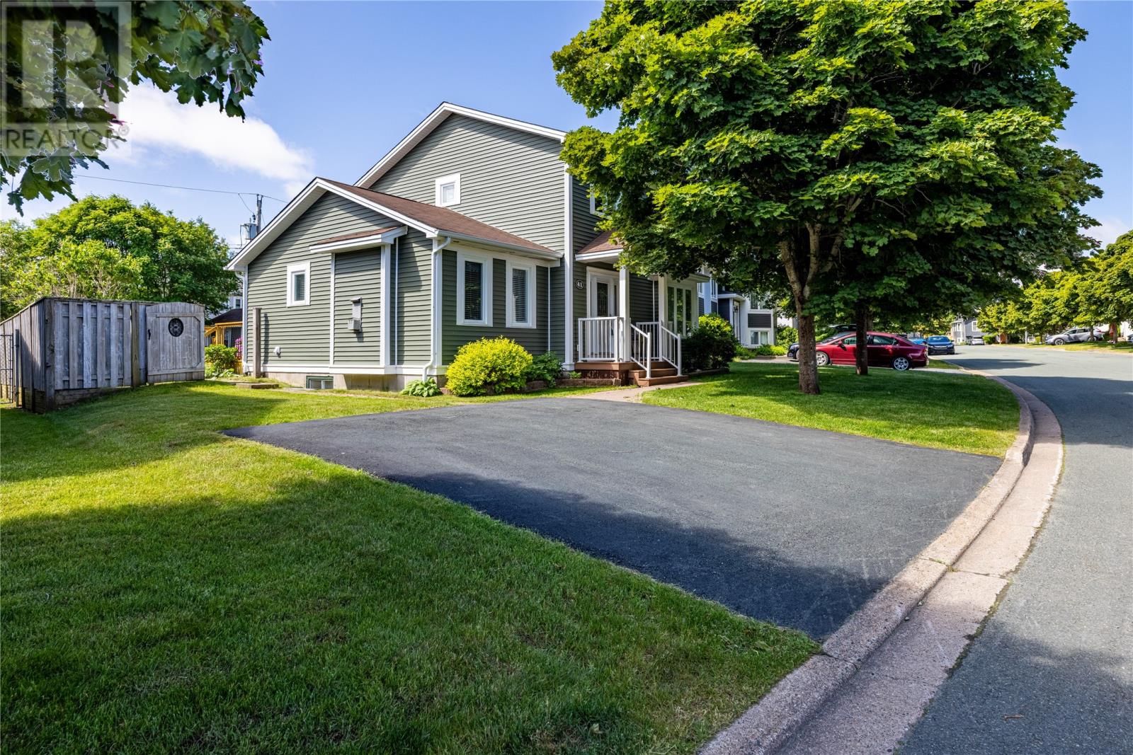 Property at 41 Hyde Park Drive image 1