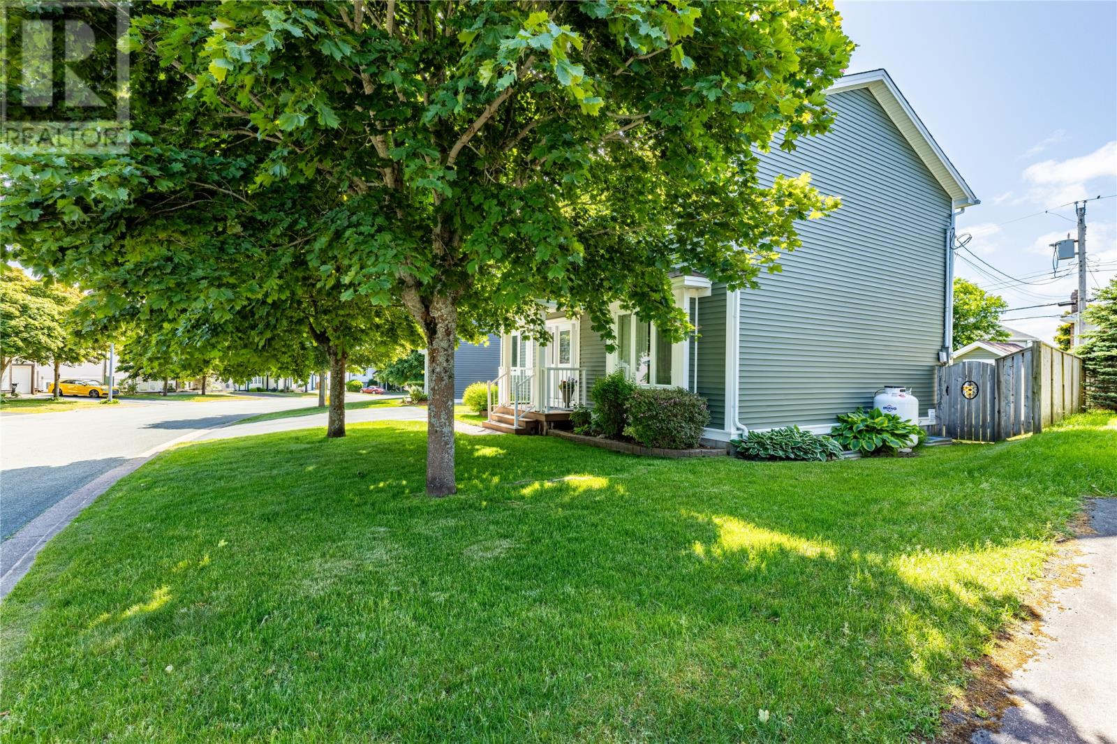 Property at 41 Hyde Park Drive image 2