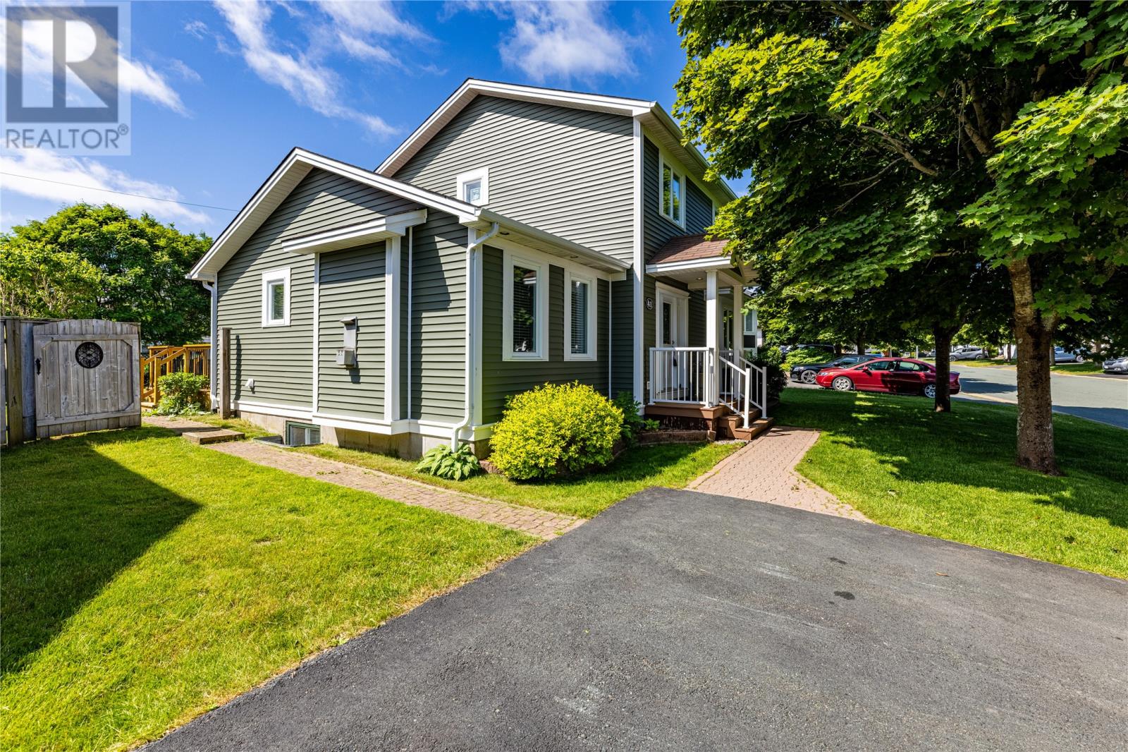 Property at 41 Hyde Park Drive image 3