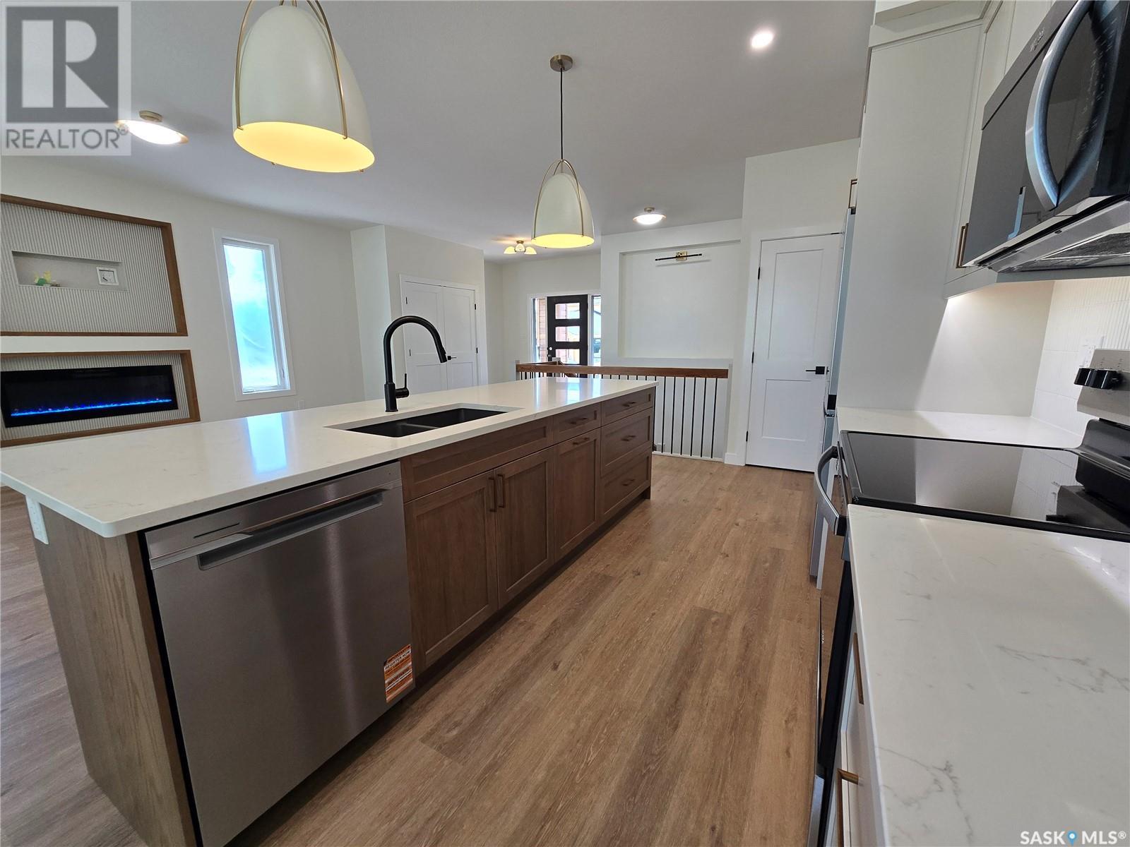 44 Kenney Crescent, Weyburn, Saskatchewan  S4H 1L3 - Photo 12 - SK010980