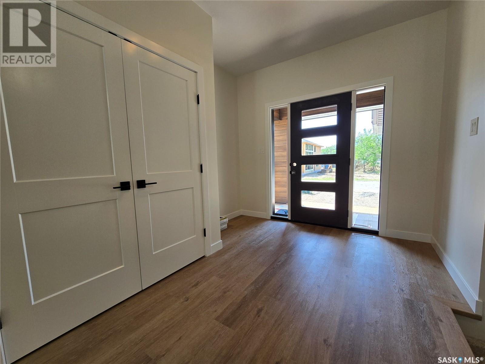 44 Kenney Crescent, Weyburn, Saskatchewan  S4H 1L3 - Photo 16 - SK010980