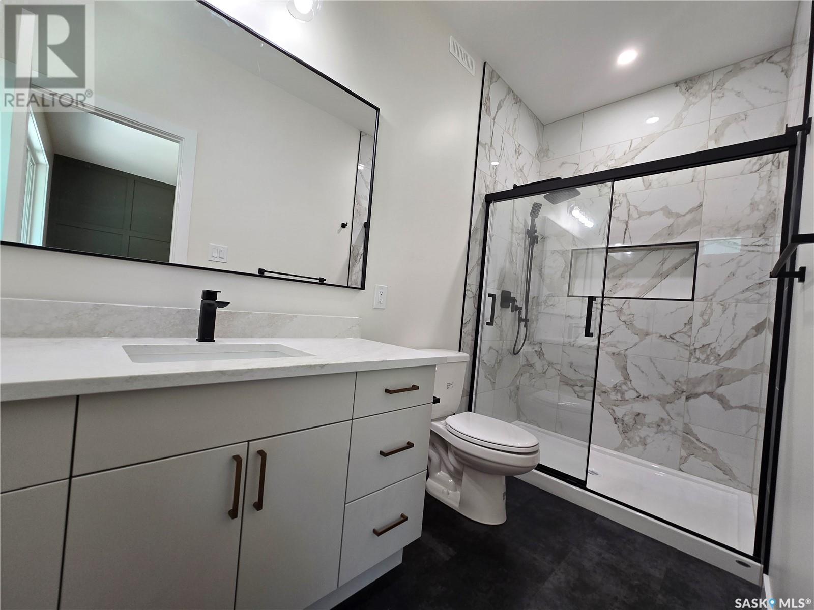 44 Kenney Crescent, Weyburn, Saskatchewan  S4H 1L3 - Photo 22 - SK010980