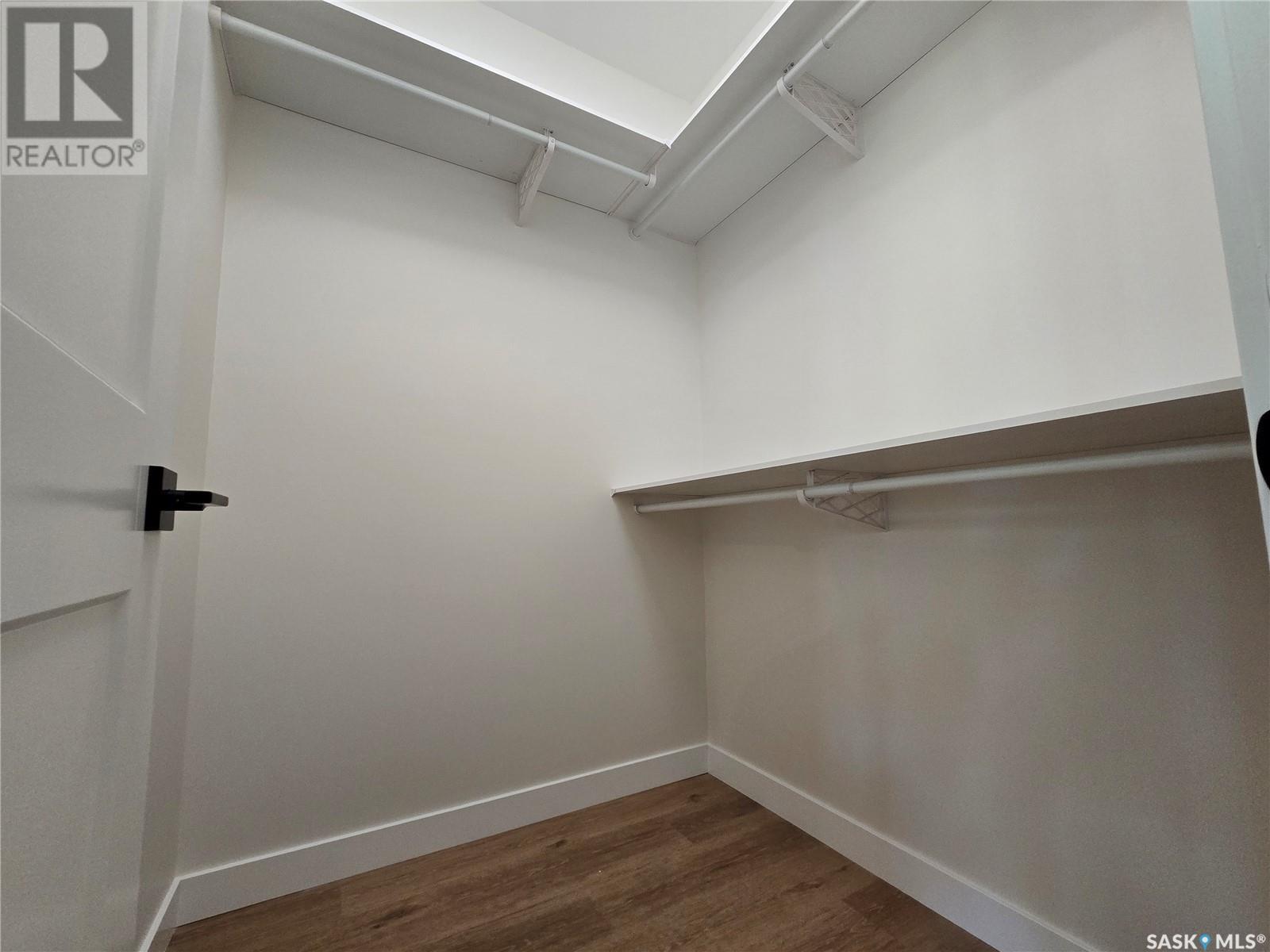 44 Kenney Crescent, Weyburn, Saskatchewan  S4H 1L3 - Photo 24 - SK010980